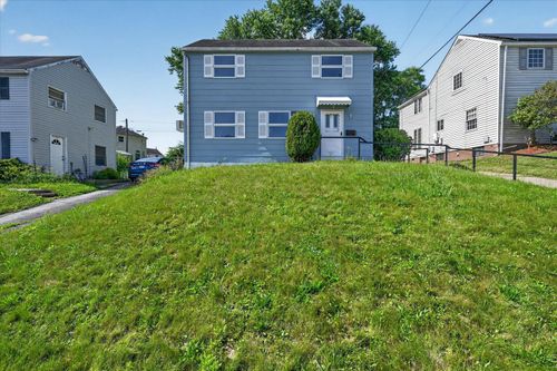 556 Thompson Ave, Clairton, PA, 15025-1041 | Card Image