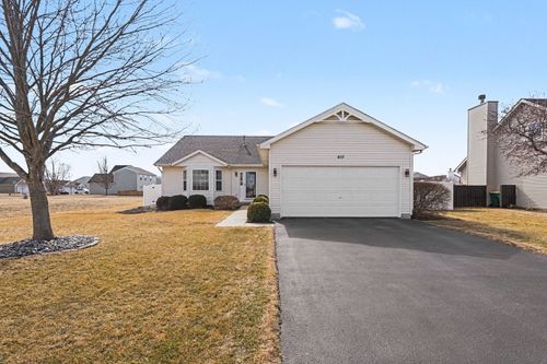 410 Heritage Ln, Plano, IL, 60545-3010 | Card Image