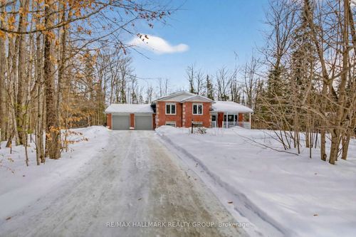 129 Mockingbird Lane, Ashton, ON, K0A1B0 | Card Image