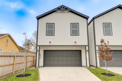 A - 2015 Brackenridge Street, House other with 3 bedrooms, 2 bathrooms and null parking in Houston TX | Image 2