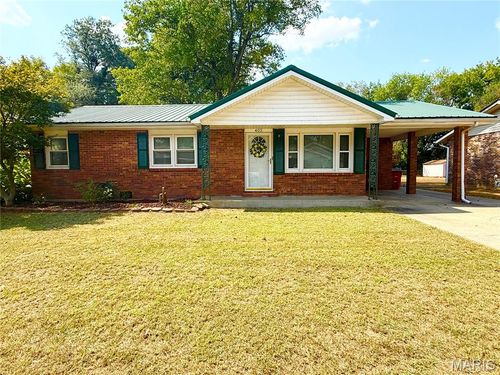 405 Pam St, Sikeston, MO, 63801-3753 | Card Image