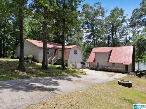 30 Holiday Estates Rd, Ashville, AL, 35953-4906 | Card Image