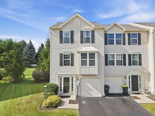 1120 Sparrow Way, Upper Macungie Twp, PA, 18031 | Card Image