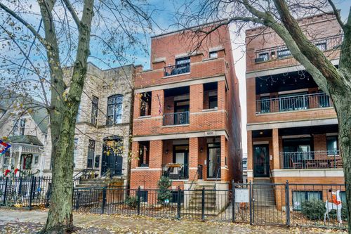 2-1031 W Newport Avenue, CHICAGO, IL, 60657 | Card Image