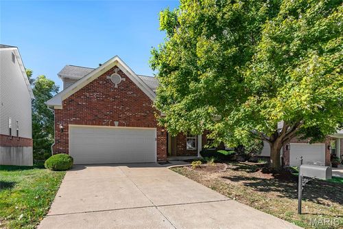 10 Eagle Cove Ln, Saint Charles, MO, 63303-3699 | Card Image