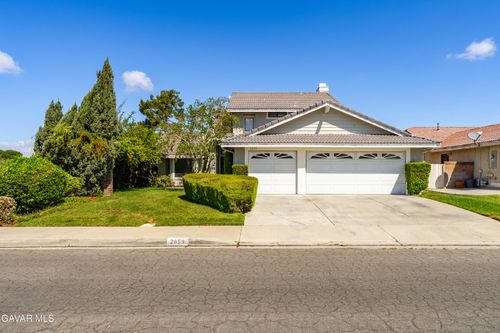 2859 W Avenue J9, Lancaster, CA, 93536-5833 | Card Image