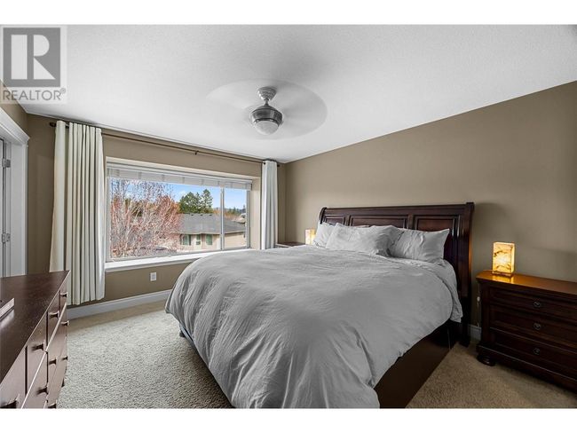 2022 Hugh Allan Dr, House other with 6 bedrooms, 3 bathrooms and 6 parking in Kamloops BC | Image 9