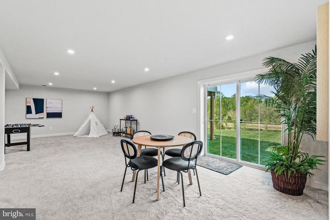 8005 International Dr, House other with 6 bedrooms, 5 bathrooms and null parking in WARRENTON VA | Image 45