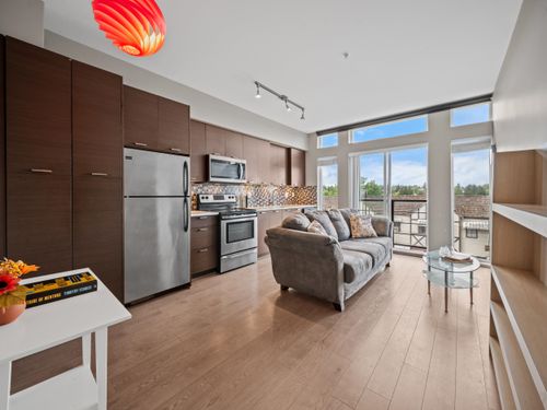 301-4372 Fraser St, Vancouver, BC, V5V4G3 | Card Image