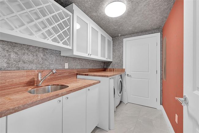 APT-1211 - 1 N Ocean Blvd, Condo with 2 bedrooms, 2 bathrooms and null parking in Pompano Beach FL | Image 28