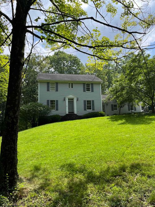 382 Knollwood Dr, Buckhannon, WV, 26201-6626 | Card Image