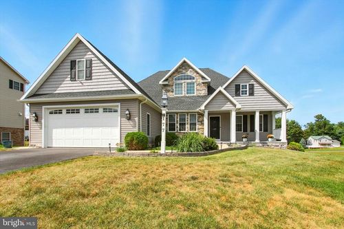 177 Granny Smith Ln, FAYETTEVILLE, PA, 17222-9375 | Card Image