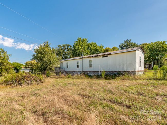8670 Nc 200 Hwy, House other with 3 bedrooms, 1 bathrooms and null parking in Midland NC | Image 44
