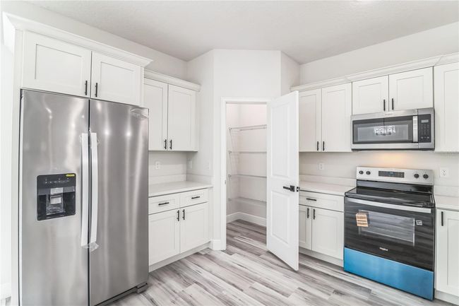 Kitchen | Image 6