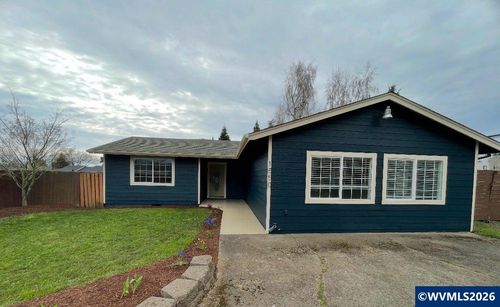 1550 Tierra Lynn Dr, Woodburn, OR, 97071-3445 | Card Image