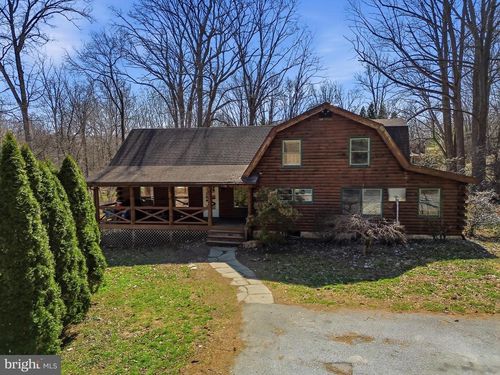 24 Grist Mill Ln, WEST GROVE, PA, 19390-9300 | Card Image