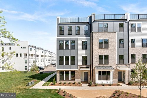 45163 Drowes Ter, STERLING, VA, 20166-9017 | Card Image