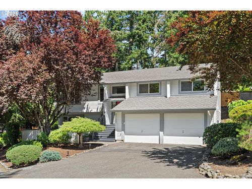 9720 Sw Quail Post Rd, Portland, OR, 97219-6372 | Card Image