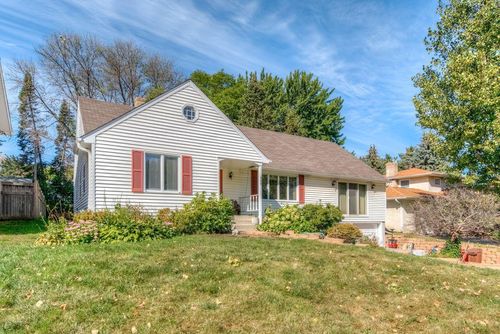 909 Christensen Ave, West Saint Paul, MN, 55118-1632 | Card Image