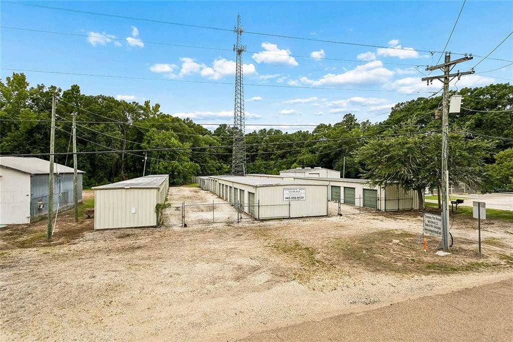81694 Highway 21, Bush, LA 70431