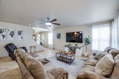 10626 Cat Mtn, San Antonio, TX, 78251-4007 | Card Image