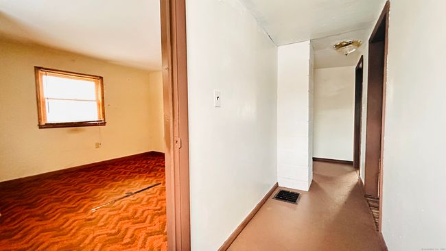 33 Rabbit Hill Rd, House other with 4 bedrooms, 1 bathrooms and 8 parking in Warren CT | Image 16