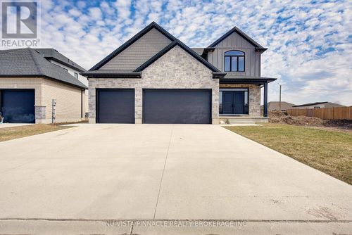 24 Kelly Dr, Thamesford, ON, N0M2M0 | Card Image