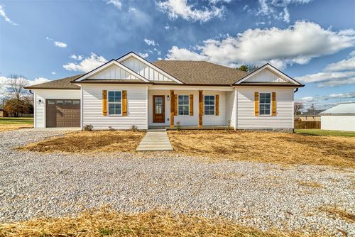 290 Old Russellville Loop, Adairville, KY, 42202-7830 | Card Image