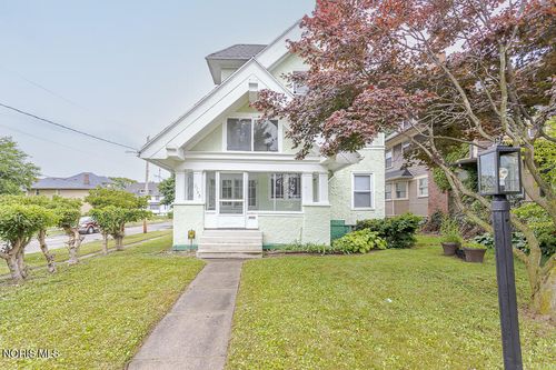 2740 Robinwood Ave, Toledo, OH, 43610-1355 | Card Image