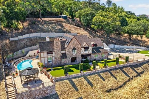 17005 Uvas Rd, Morgan Hill, CA, 95037 | Card Image
