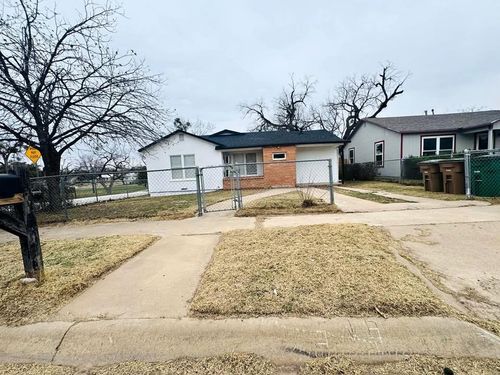 2101 Woodlawn Dr, San Angelo, TX, 76901-2023 | Card Image
