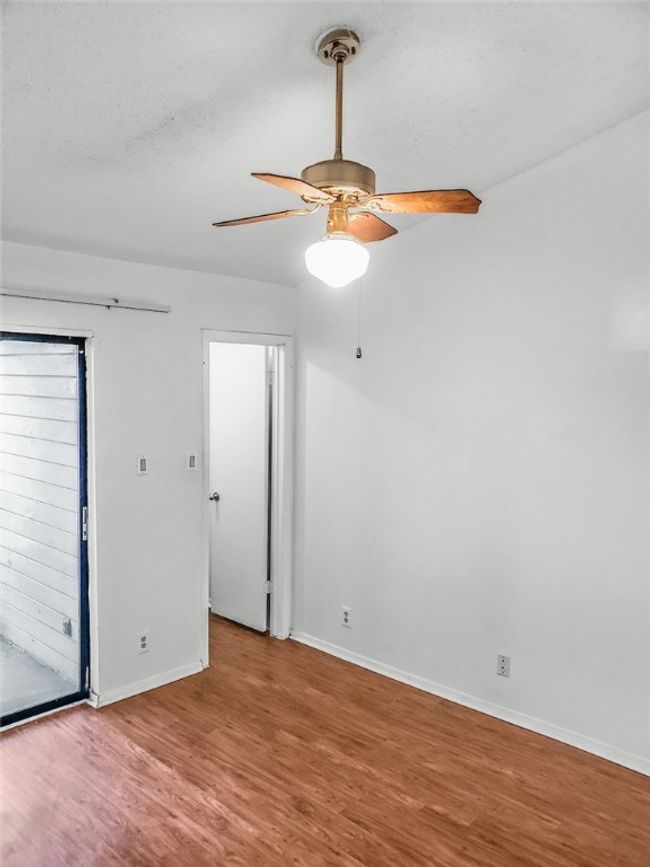 APT-305 - 106 E 30 Th St, Condo with 2 bedrooms, 2 bathrooms and 2 parking in Austin TX | Image 8