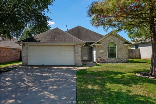 3707 Essen Loop, College Station, TX, 77845 | Card Image