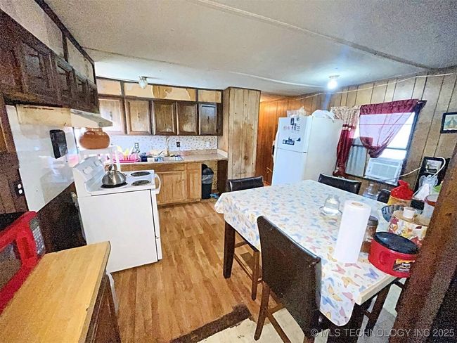 16246 E 647 Rd, House other with 2 bedrooms, 3 bathrooms and null parking in Tahlequah OK | Image 7