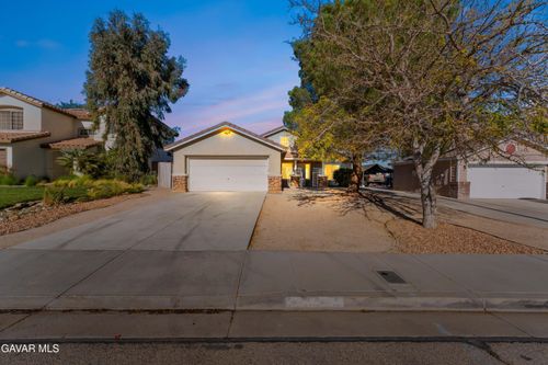 37031 Firethorn St, Palmdale, CA, 93550-7358 | Card Image