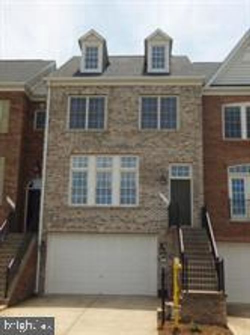 6830 Witton Cir, GAINESVILLE, VA, 20155-4420 | Card Image