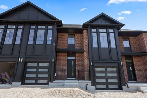 6989 Heathwoods Ave, London, ON, N6P0J7 | Card Image