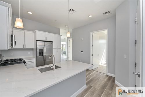 2a-271 Millburn Ave, Millburn, NJ, 07041-1753 | Card Image