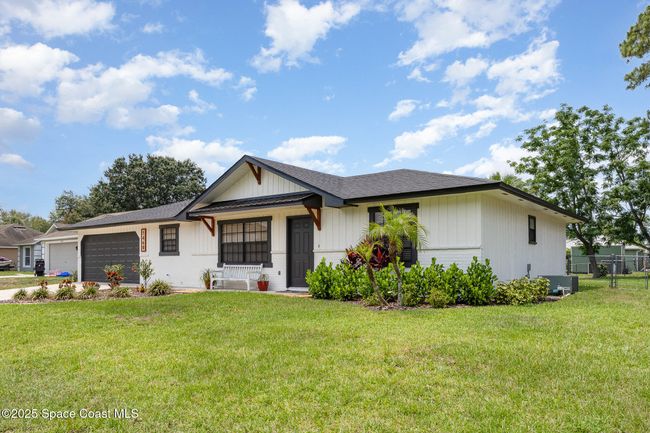 5460 Holden Rd, House other with 3 bedrooms, 2 bathrooms and null parking in Cocoa FL | Image 5