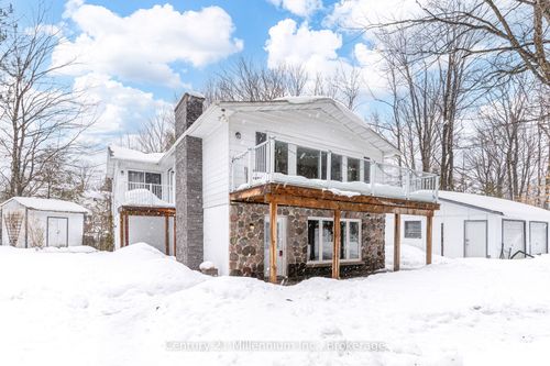 6 Burton Cres, Sauble Beach, ON, N0H2G0 | Card Image