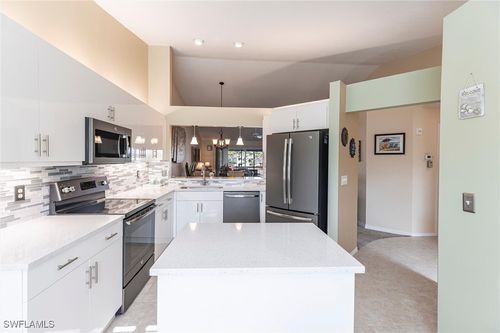 apt-m10-940 Woodshire Ln, NAPLES, FL, 34105-7462 | Card Image