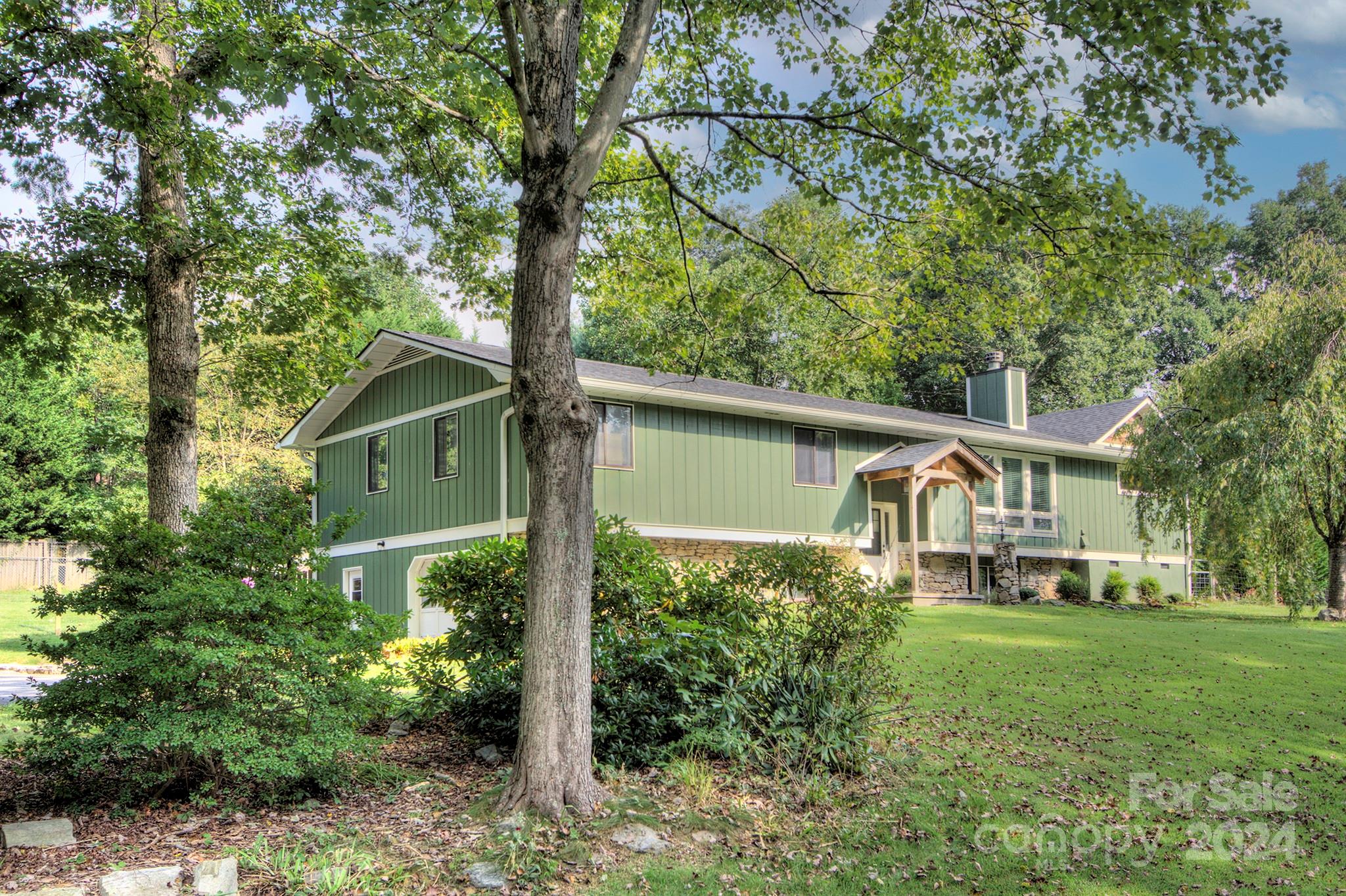 Wilkie Way, Fletcher, NC 28732