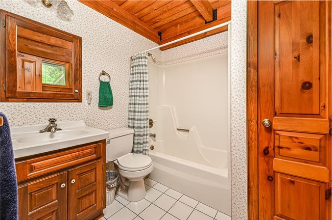 117 Oak Dr, House other with 3 bedrooms, 3 bathrooms and 5 parking in Forward Twp - BUT PA | Image 13