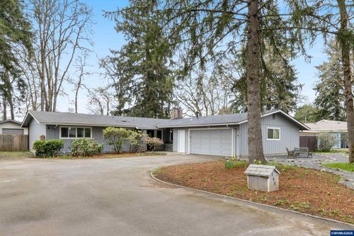 160 Oak Ln, Lebanon, OR, 97355-2956 | Card Image