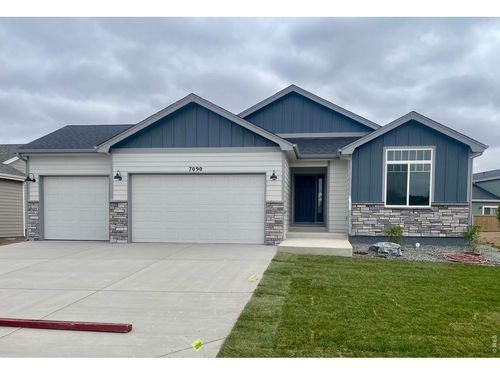 7090 Gateway Crossing St, Wellington, CO, 80549-2434 | Card Image