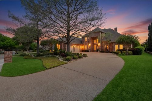 916 Amanda Dr, Mansfield, TX, 76063-3407 | Card Image