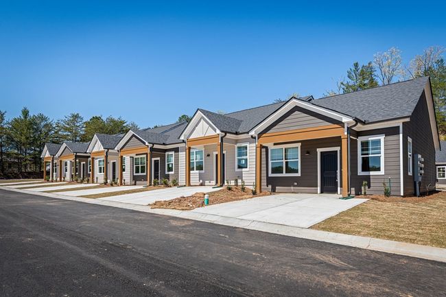 Unit 33 Grove Loop, Townhouse with 2 bedrooms, 2 bathrooms and null parking in Blue Ridge GA | Image 10