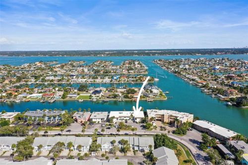 19-11655 3rd St E, TREASURE ISLAND, FL, 33706-4542 | Card Image