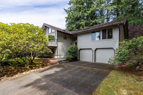601 Clark Rd, Bellingham, WA, 98225-7843 | Card Image