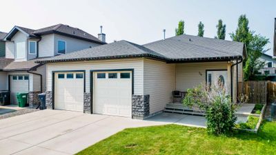 14 Edinburgh Gate W, House detached with 4 bedrooms, 3 bathrooms and 4 parking in Lethbridge AB | Image 2